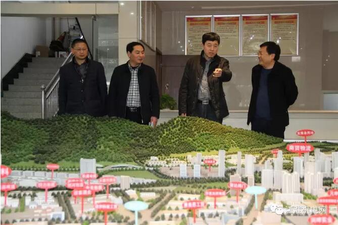 在銅陵金橋經濟開發區管理委員會調研